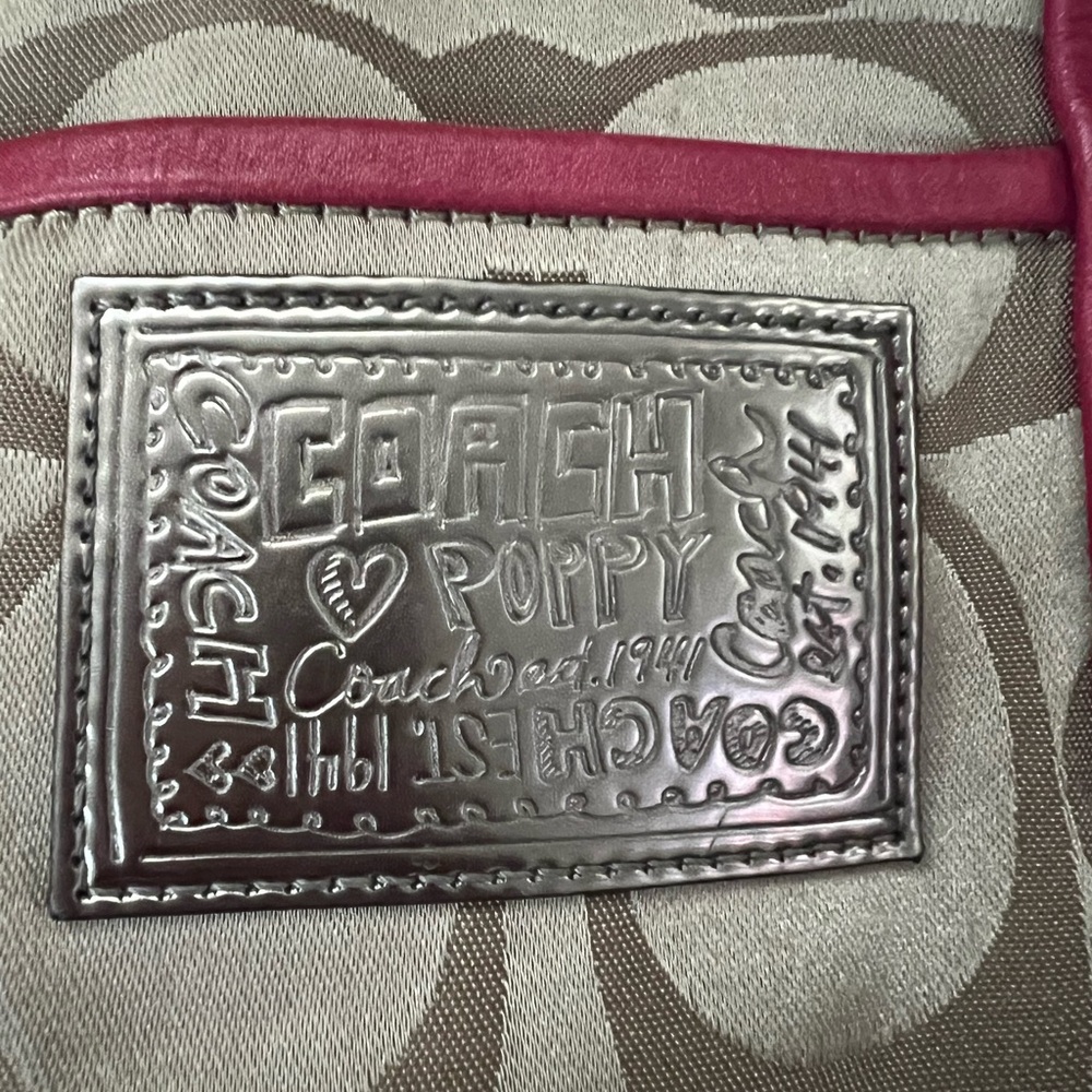 Coach Poppy Signature C Spotlight Tote - Picture 2 of 8